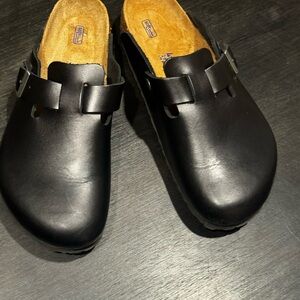 Birkenstock Boston Sandals 41 Black Leather WORN ONCE VERY CLEAN Size 10Wmn/8Men